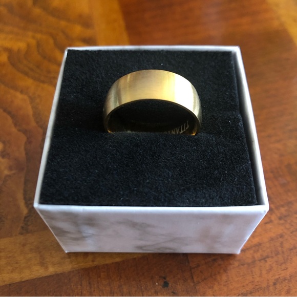 Men’s matte frosted titanium steel wide gold band ring NWT 9 - Picture 3 of 9